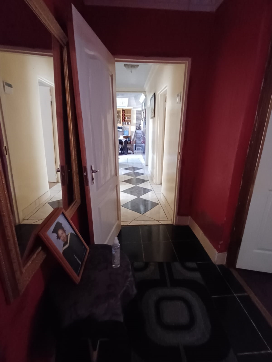 3 Bedroom Property for Sale in Aloevale Eastern Cape